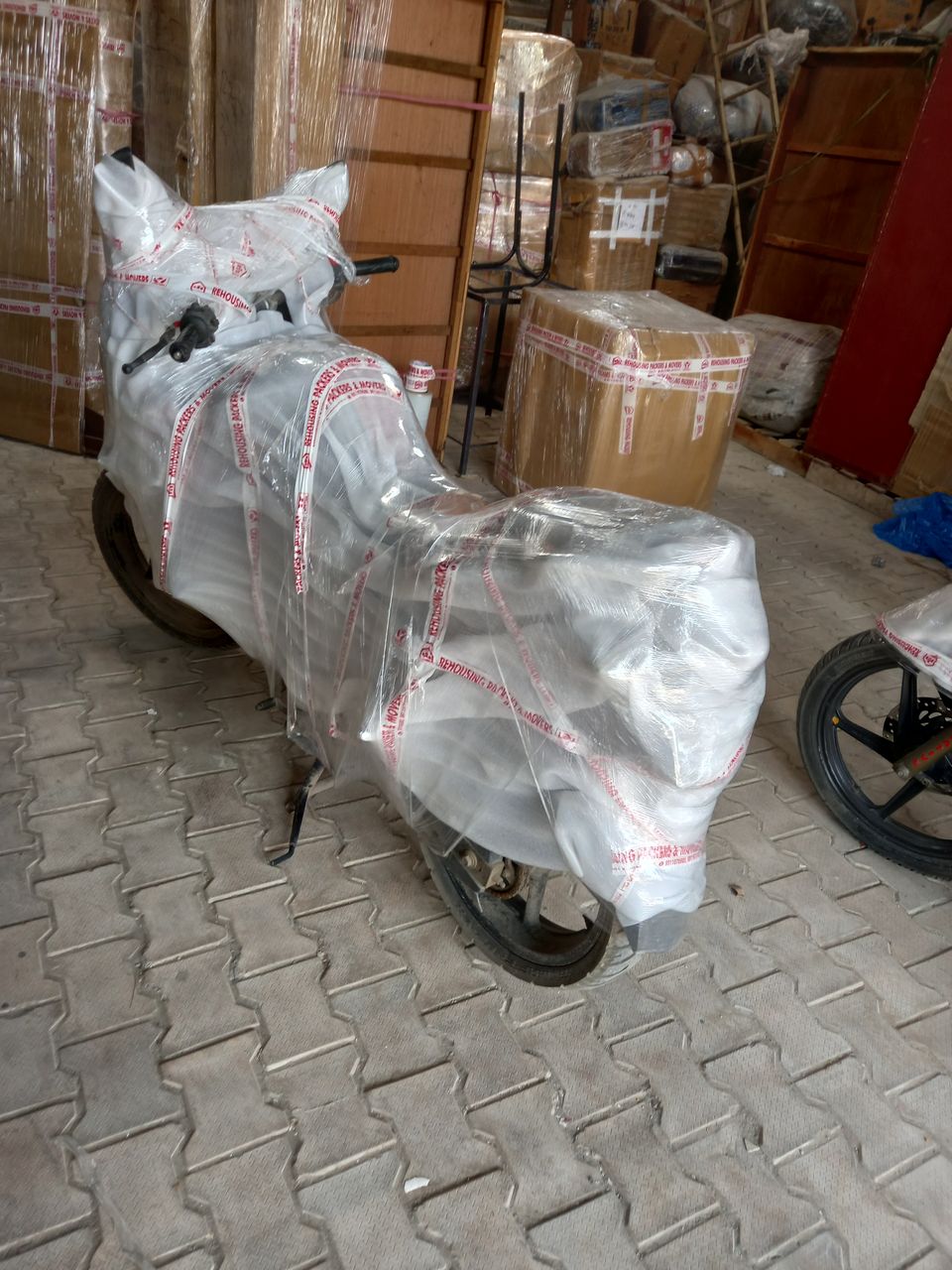 Rehousing packers and movers bike packing photo