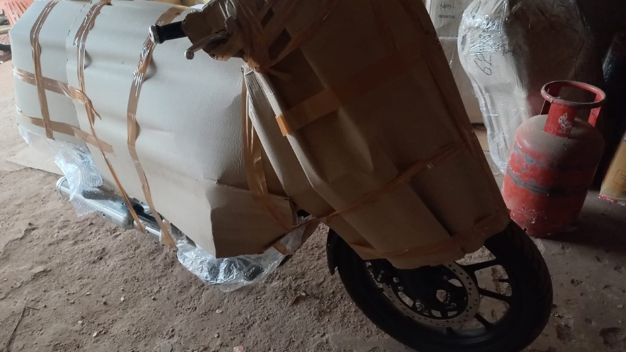 Picture of Rehousing packers and movers bike courier services in Jhansi images office