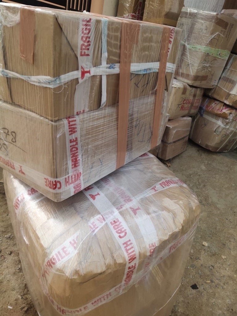 Rehousing packers and movers from Mumbai parcel services photo in Goa images branch