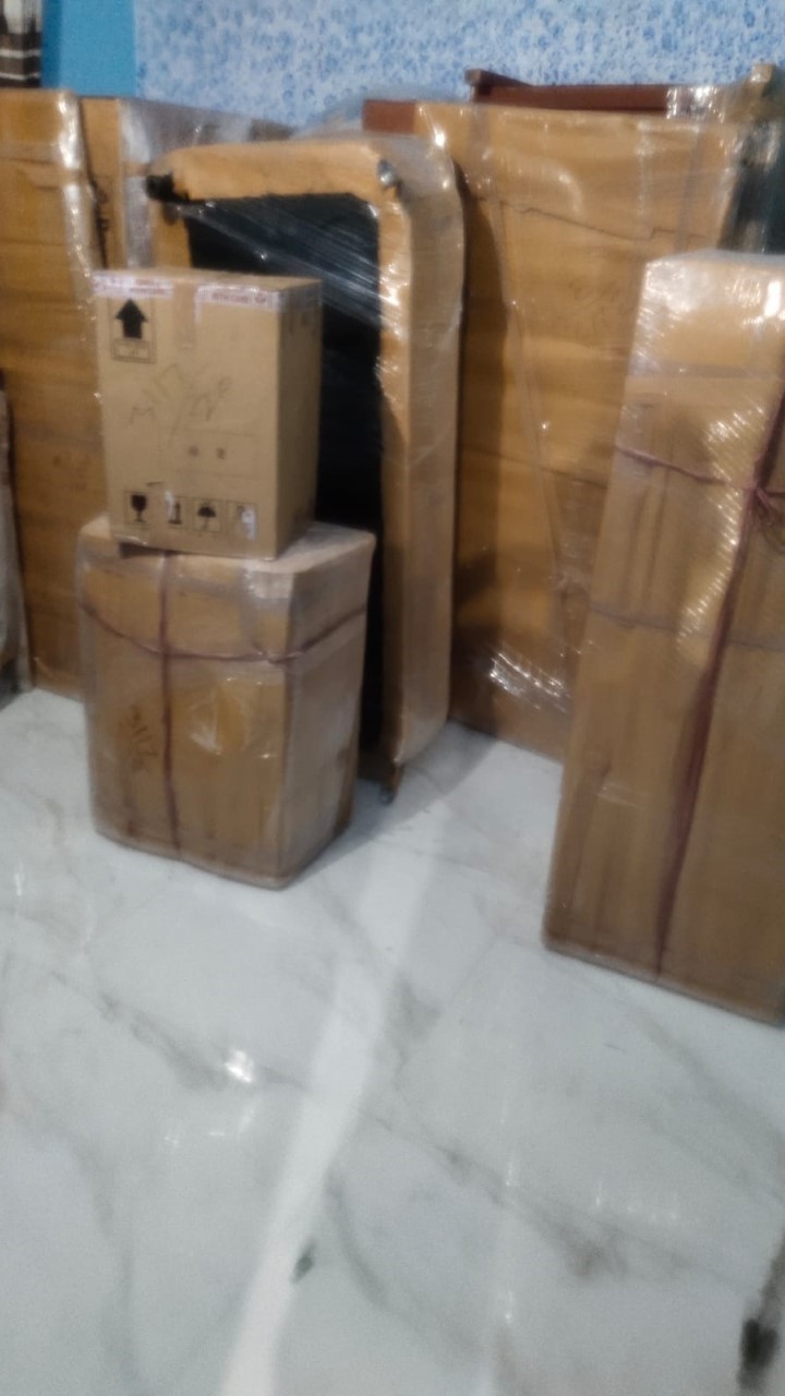 Picture of Rehousing packers and movers from Delhi courier services in Srinagar images office
