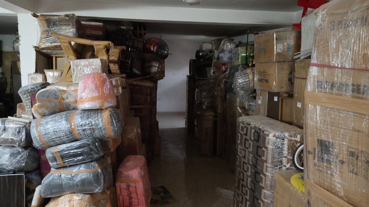 Picture of Rehousing packers and movers from Mumbai courier services in Kerala images office