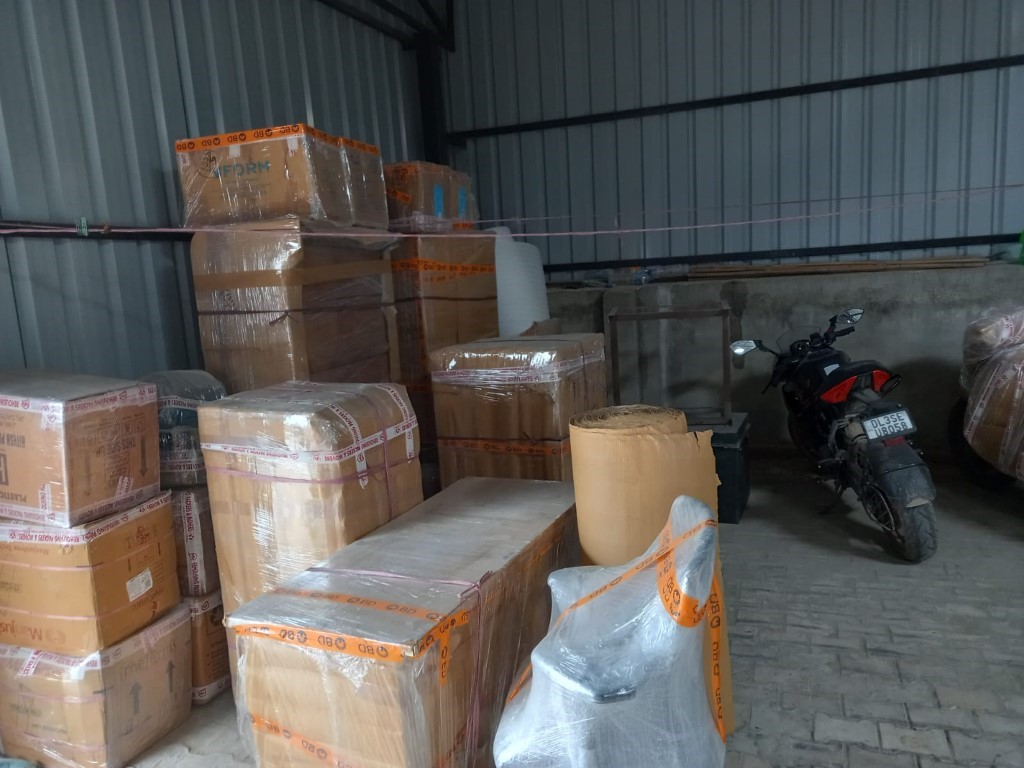 Rehousing packers and movers Self Storage parcel services photo in Mumbai images branch