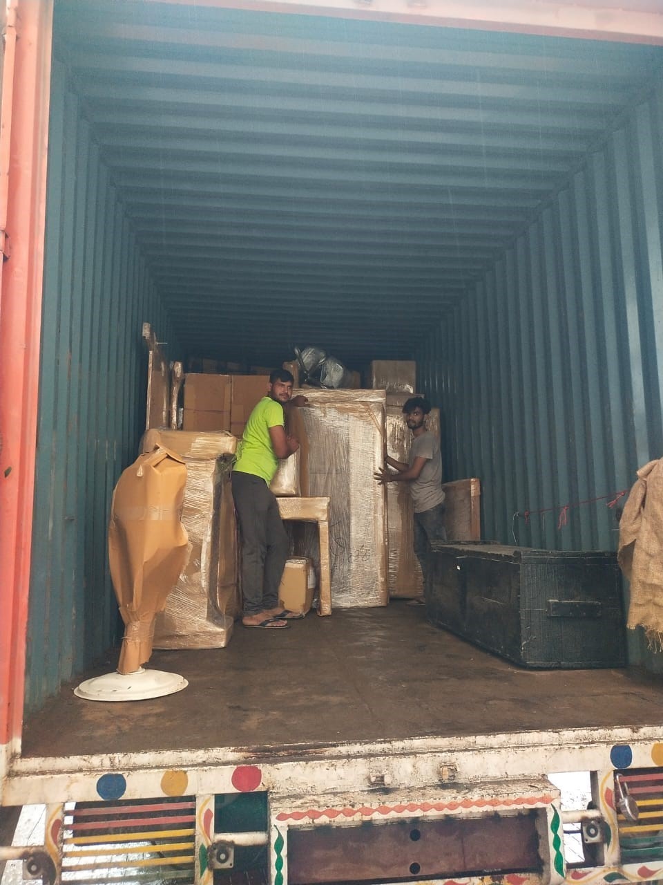 Picture of Rehousing packers and movers Self Storage courier services in Ranchi images office
